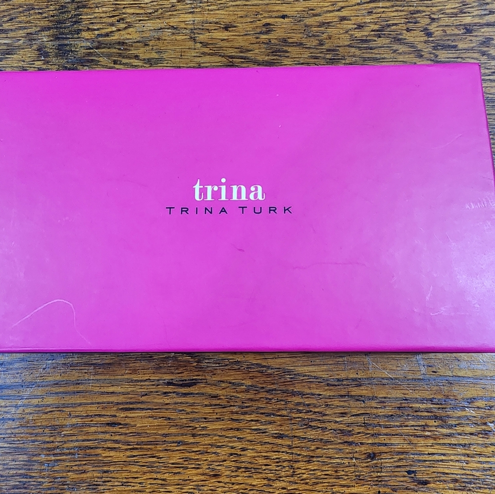 NWT Trina Turk Blue And White Zip Around Wallet In Gift Box